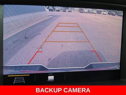 Used 2022 GMC Canyon AT4 w/ Trailering Package AWD/4WD image 5