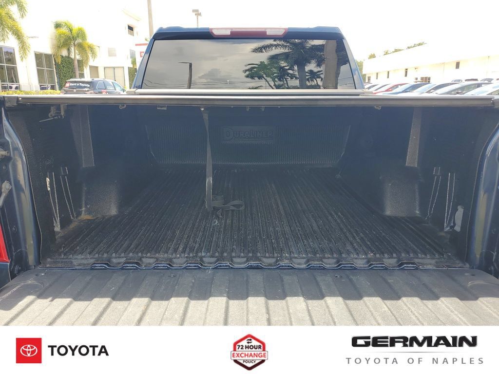 Used 2022 Chevrolet Silverado 1500 LT AWD/4WD image 23