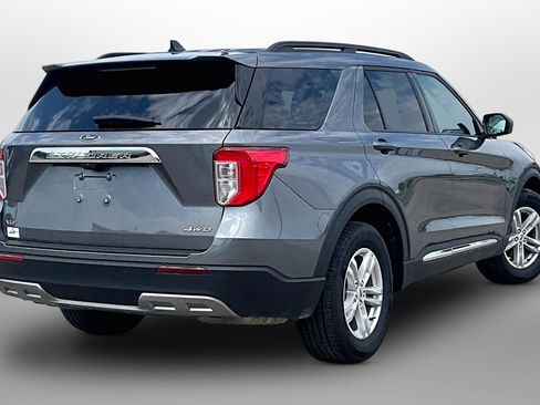 Certified 2023 Ford Explorer XLT w/ Equipment Group 202A AWD/4WD image 11