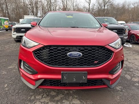 Used 2022 Ford Edge ST image 2