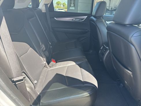 Used 2019 Cadillac XT5 Premium Luxury image 15