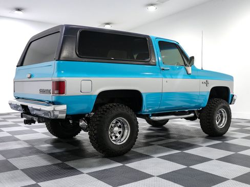 Used 1990 Chevrolet Blazer image 7