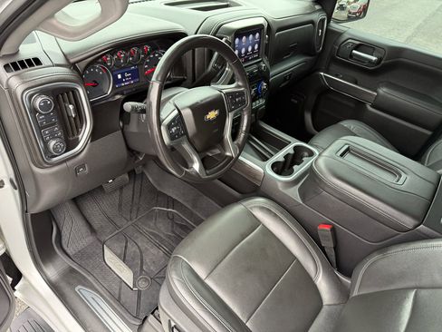 Used 2019 Chevrolet Silverado 1500 LTZ image 13