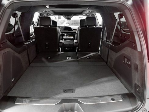 Used 2024 Cadillac Escalade ESV Sport Platinum w/ LPO, ONYX Package image 42