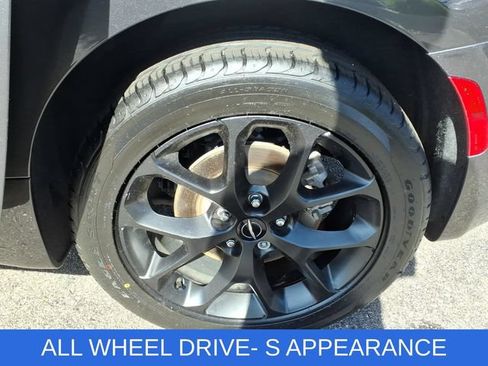 Certified 2023 Chrysler Pacifica Touring-L w/ S Appearance Package AWD/4WD image 14