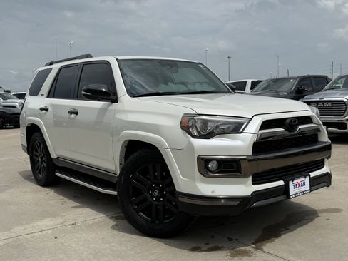 Used 2019 Toyota 4Runner Limited RWD image 3