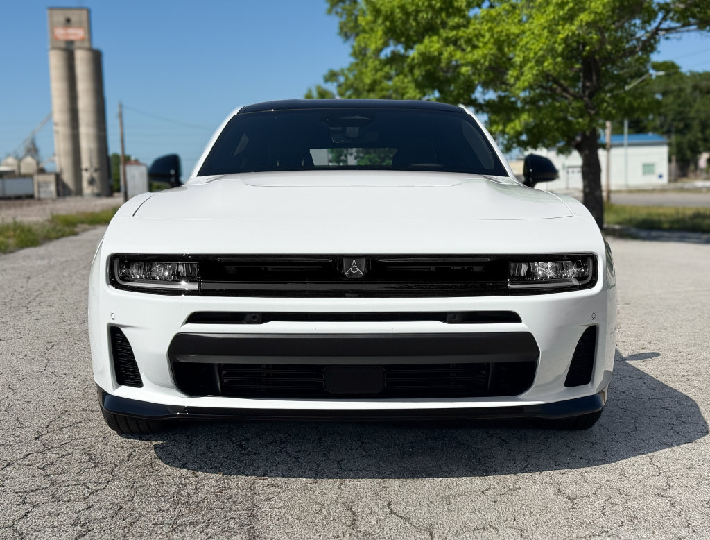 New 2026 Dodge Charger R/T w/ Driver Convenience Group AWD/4WD image 4