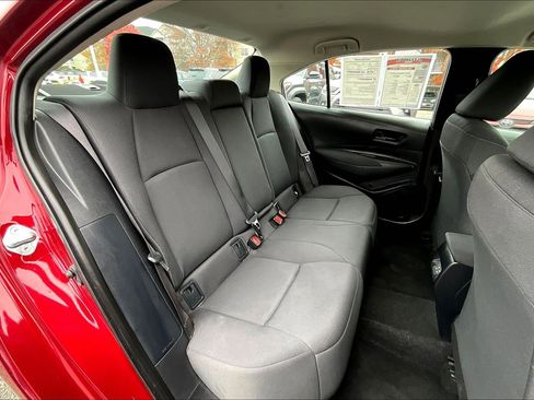 Used 2024 Toyota Corolla LE image 25