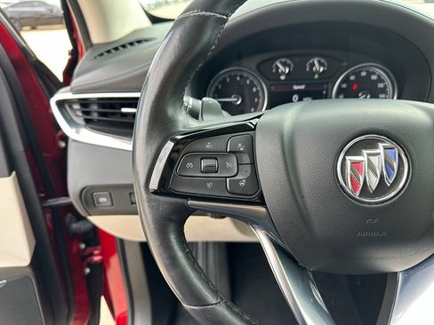 Used 2024 Buick Enclave Essence image 15