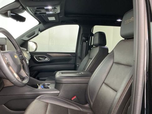 Used 2024 Chevrolet Tahoe High Country AWD/4WD image 10