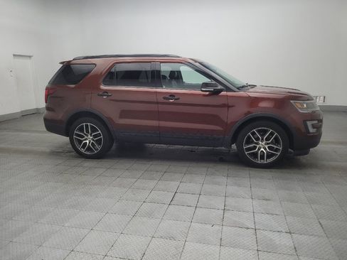 Used 2016 Ford Explorer Sport w/ Equipment Group 401A AWD/4WD image 11