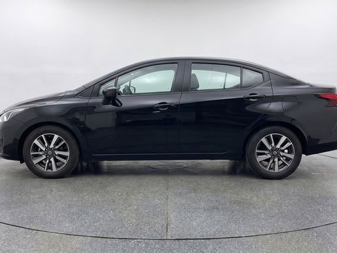 Used 2025 Nissan Versa SV FWD image 5