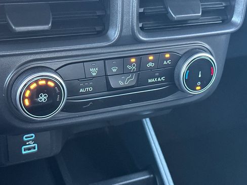 Used 2023 Ford Maverick XL image 19