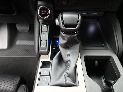 Certified 2024 Toyota Land Cruiser image 29