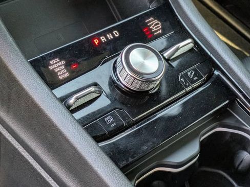 Certified 2022 Jeep Grand Cherokee L Overland w/ Luxury Tech Group IV AWD/4WD image 26