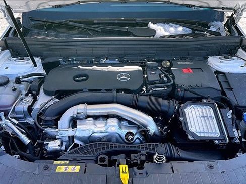 New 2026 Mercedes-Benz GLB 250 4MATIC image 14