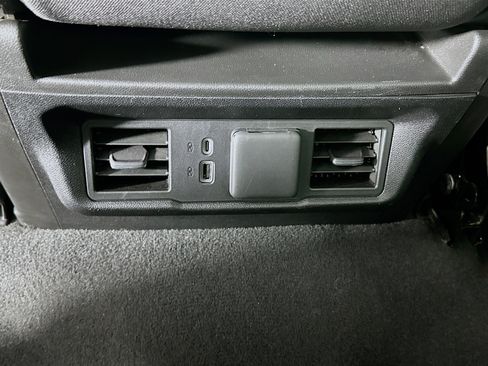 Used 2024 Chevrolet Silverado 1500 LT image 26