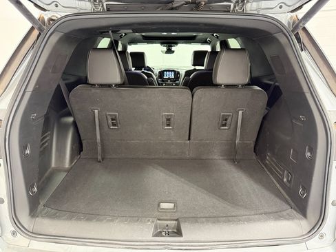 Used 2023 Chevrolet Traverse Premier image 52