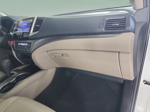 Used 2018 Honda Pilot EX image 20