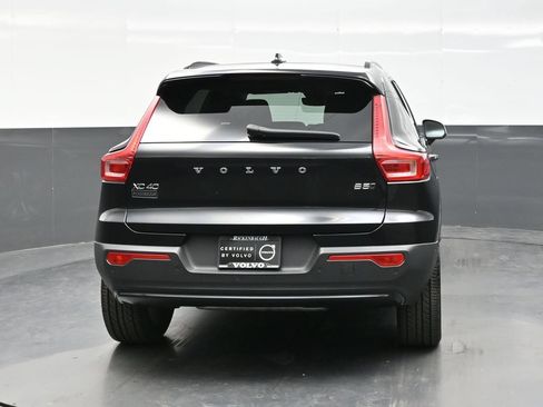 Used 2024 Volvo XC40 B5 Plus w/ Protection Package Premier AWD/4WD image 6
