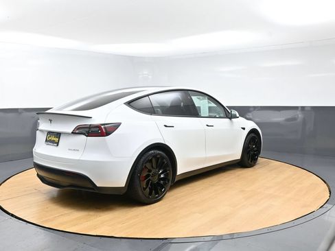 Used 2023 Tesla Model Y Performance AWD/4WD image 6