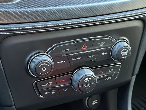 Used 2021 Dodge Charger SRT Hellcat image 27