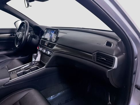 Used 2020 Honda Accord Sport image 30
