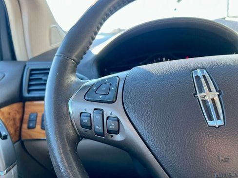 Used 2014 Lincoln MKX AWD w/ Equipment Group 102A image 17