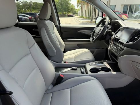 Used 2023 Honda Ridgeline RTL image 8