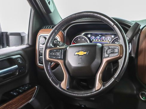 Used 2022 Chevrolet Silverado 2500 High Country w/ Safety Package II AWD/4WD image 13