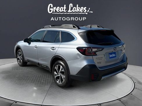 Used 2022 Subaru Outback Limited AWD/4WD image 3