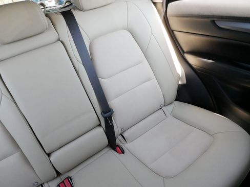 Used 2019 MAZDA CX-5 Touring image 14