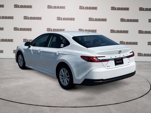 Used 2025 Toyota Camry LE FWD image 3