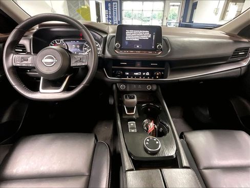 Used 2023 Nissan Rogue SV w/ SV Premium B Package AWD/4WD image 21