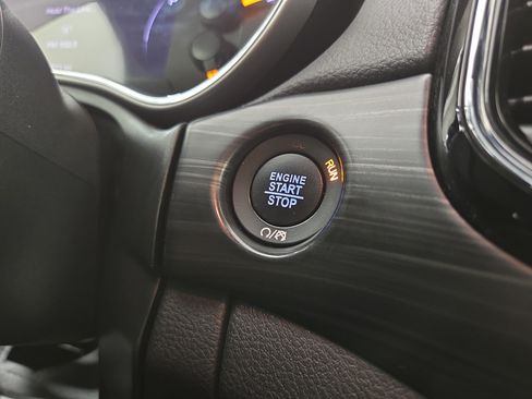 Certified 2020 Jeep Grand Cherokee Altitude AWD/4WD image 25