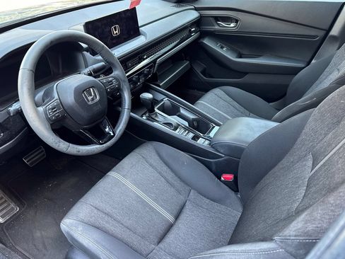 Used 2023 Honda Accord Sport image 7
