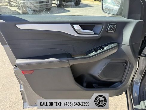 Used 2025 Ford Escape Platinum image 12