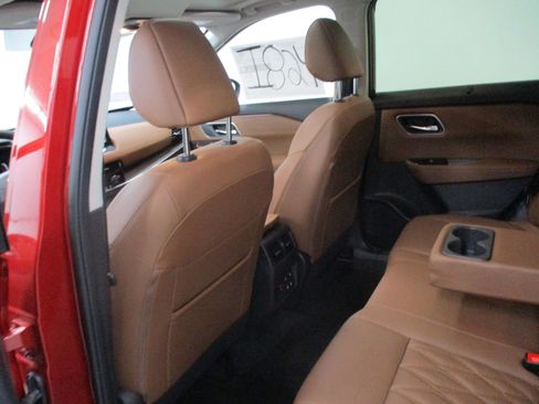 New 2026 Nissan Rogue Platinum w/ Platinum Premium Package image 38