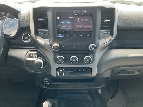 Used 2024 RAM 2500 Tradesman w/ Chrome Appearance Group AWD/4WD image 14