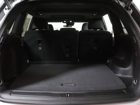 New 2026 Jeep Grand Cherokee Altitude AWD/4WD image 8