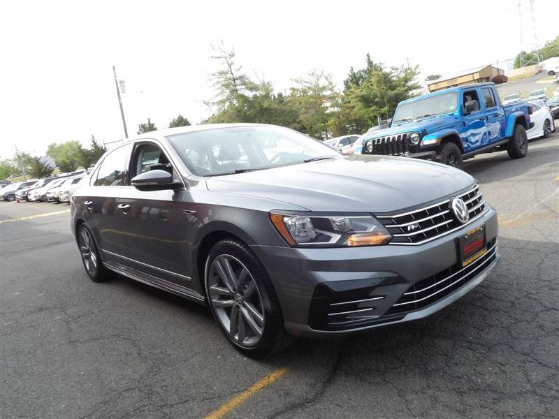 Used 2017 Volkswagen Passat 1.8T R-Line FWD image 7