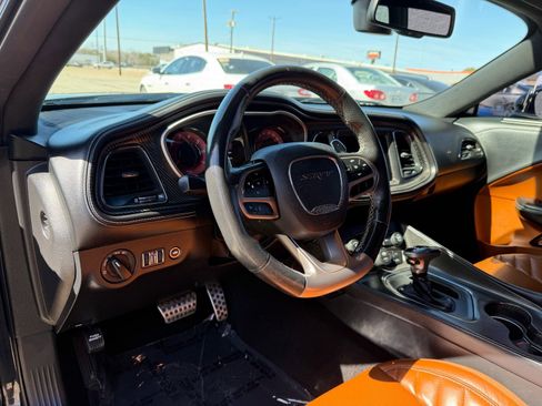 Used 2021 Dodge Challenger SRT Hellcat Redeye image 17