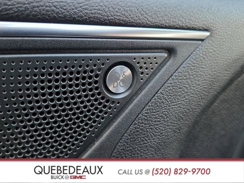 Used 2021 Ford Edge ST w/ Equipment Group 401A image 14