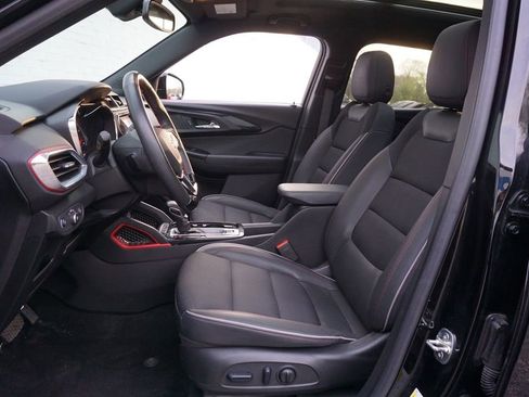 Used 2023 Chevrolet TrailBlazer RS w/ Sun and Liftgate Package AWD/4WD image 10