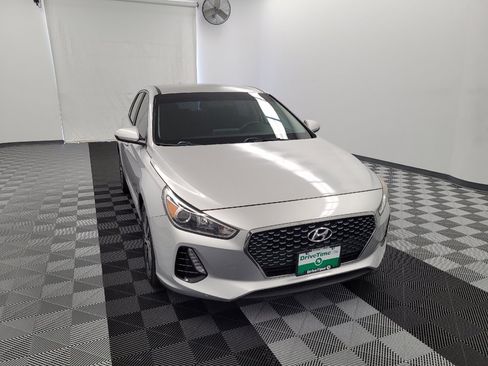 Used 2018 Hyundai Elantra GT FWD image 14