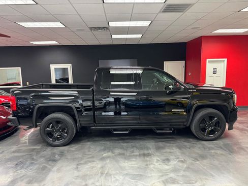 Used 2017 GMC Sierra 1500 SLE w/ SLE Value Package AWD/4WD image 8