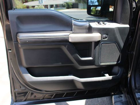 Used 2015 Ford F150 Lariat AWD/4WD image 10