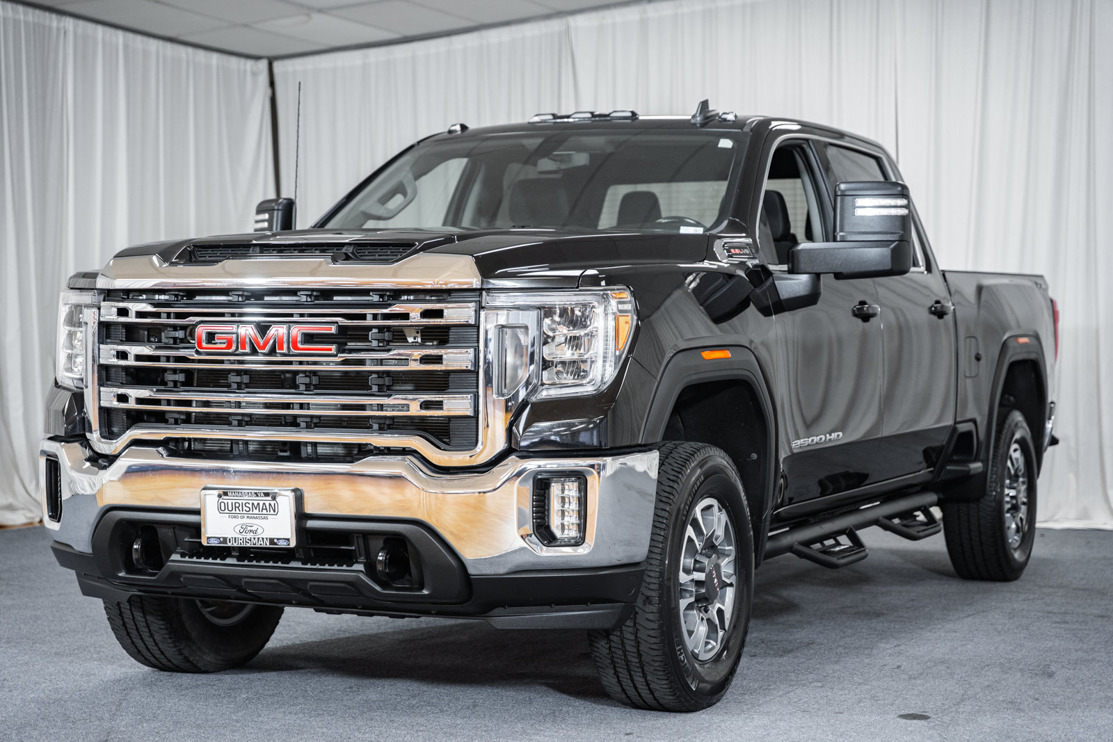 Used 2022 GMC Sierra 2500 SLE w/ SLE Value Package; AWD/4WD image 3