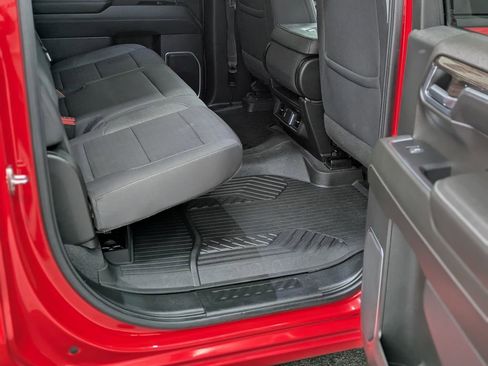 Used 2022 Chevrolet Silverado 1500 LT AWD/4WD image 17