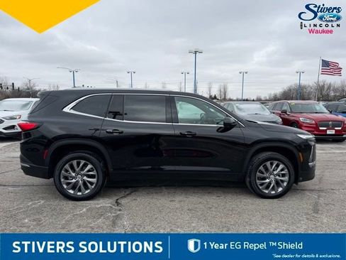 Used 2025 Buick Enclave Preferred image 4